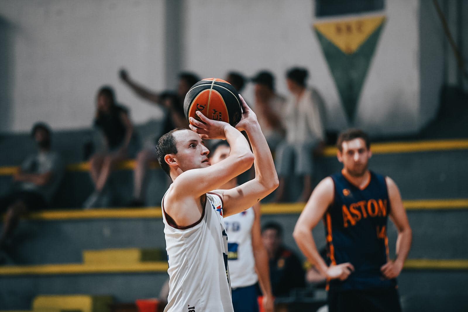 Copa de Campeones de básquetbol | Semifinal | Bigua 61-44 Aston 