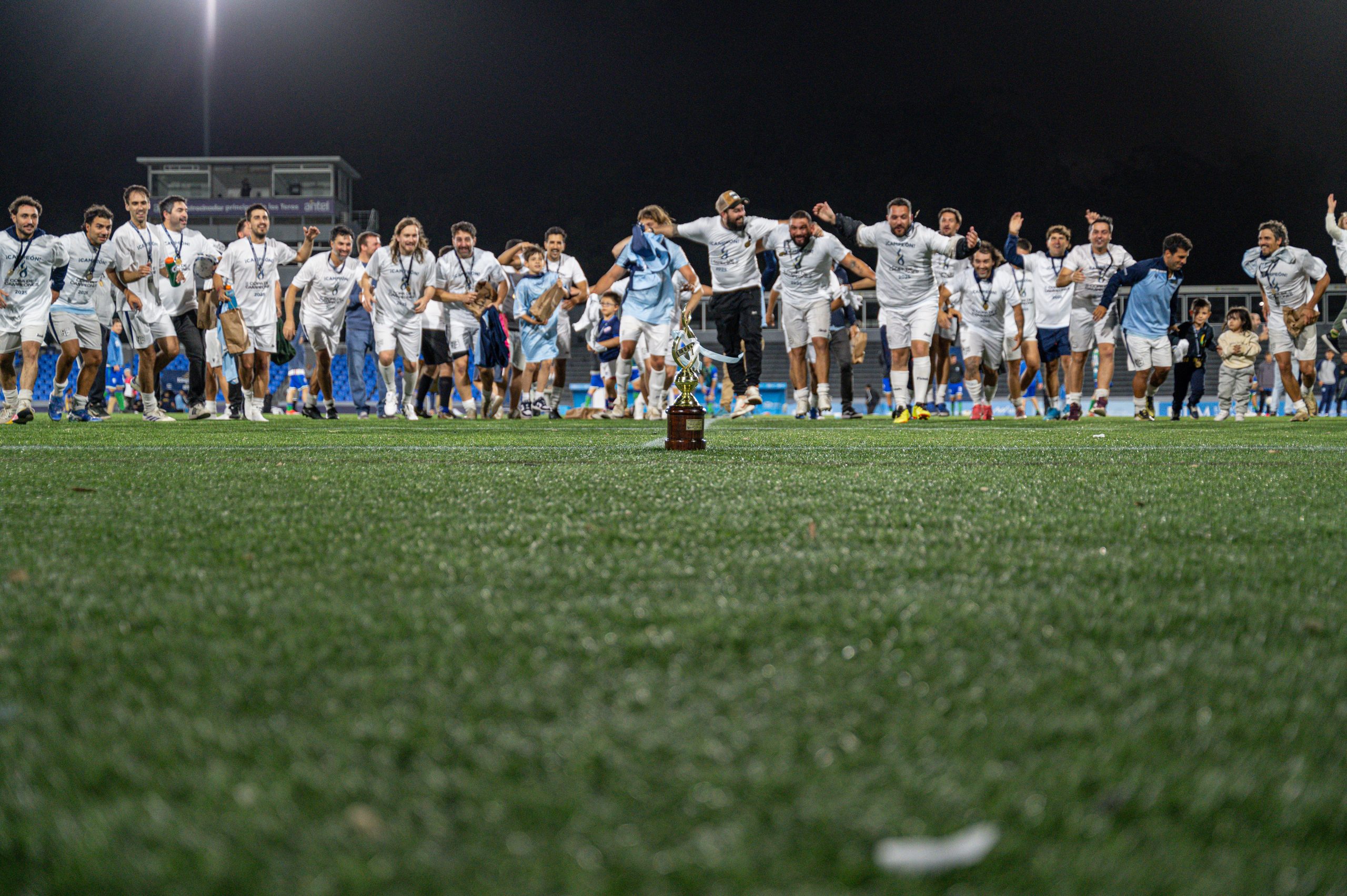 Fútbol Copa de Campeones Presenior.
Madrugada vs J.M.L.M 
